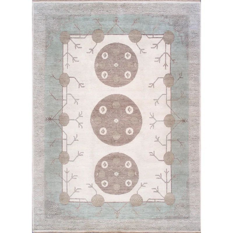 Ivory and Green Hand-knotted Wool Rectangular Area Rug, 10' x 14'