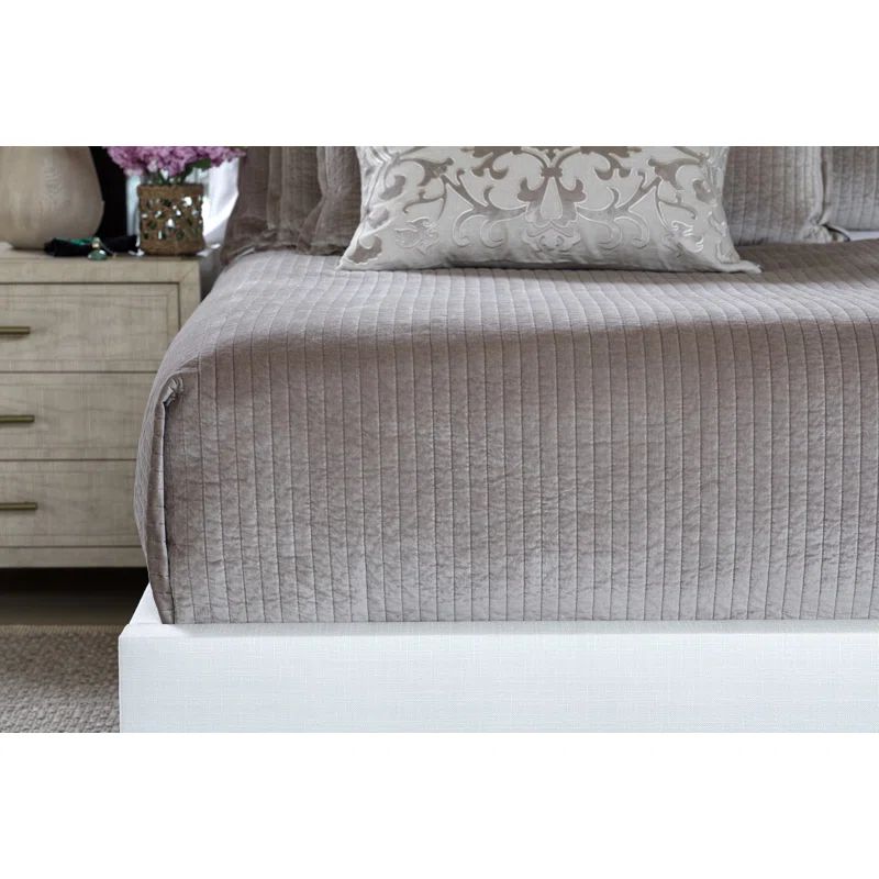 Aria Raffia Queen Velvet Cotton Blend Quilted Coverlet