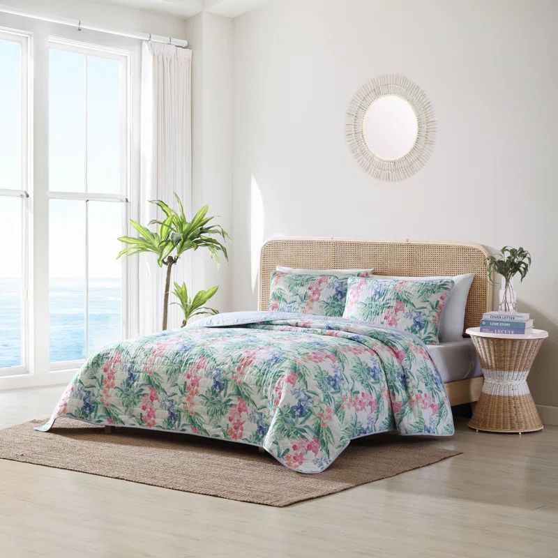 Full Pink and Green Cotton Reversible Quilt Set