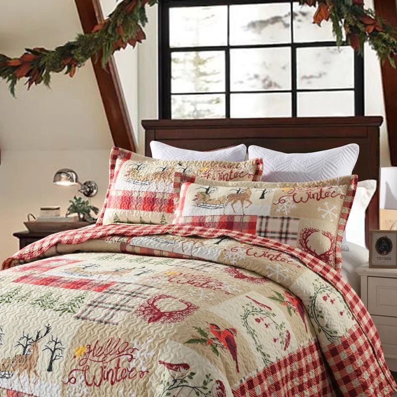Queen Red Microfiber Christmas Quilt Set with Pillow Shams