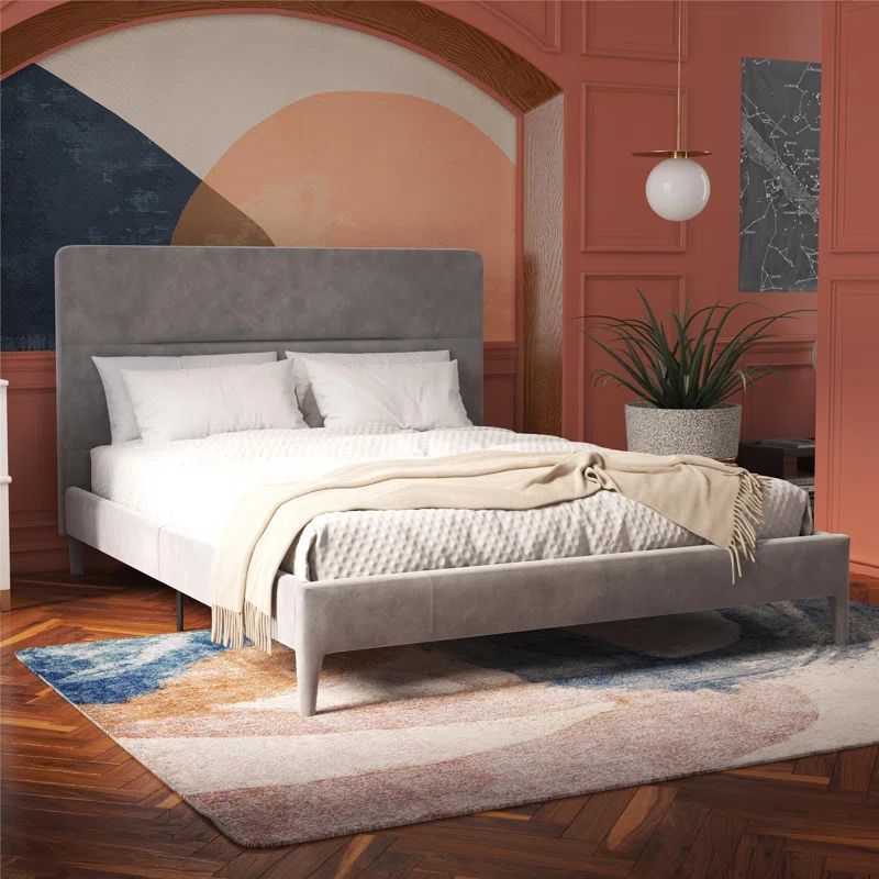 Full Light Gray Velvet Upholstered Platform Bed with Tufted Headboard