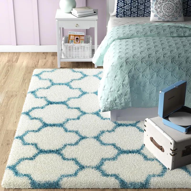 Ivory and Blue Geometric Shag Rug for Kids, 8' x 10'