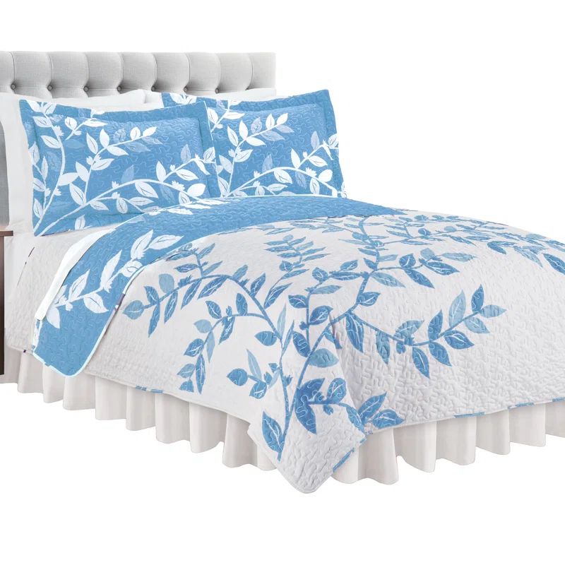 Blue and White Reversible Full Quilt Set with Leaf Pattern