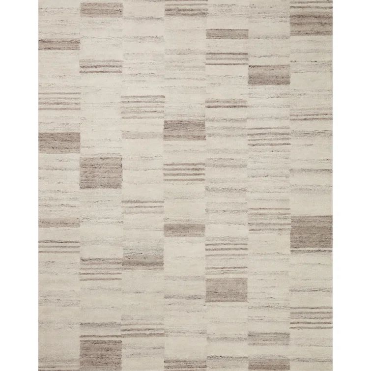 Ivory and Dove Hand-Tufted Wool 5' x 7' Area Rug