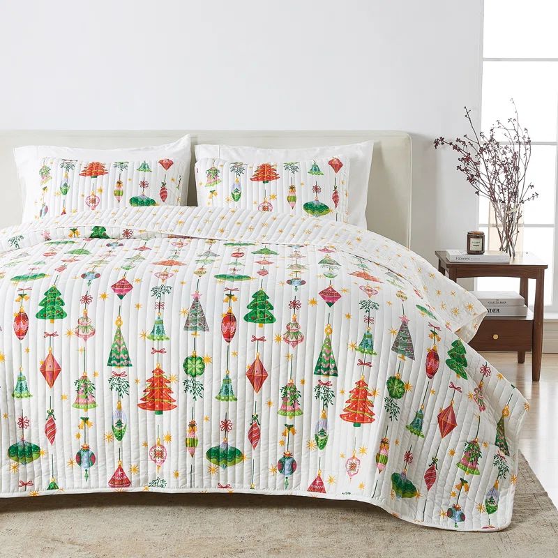 Twinkling Ornaments White Microfiber Twin Quilt Set