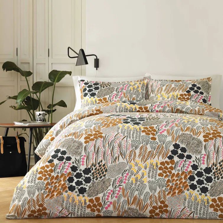 King White Cotton Reversible Comforter Set with Brown and Green Shams