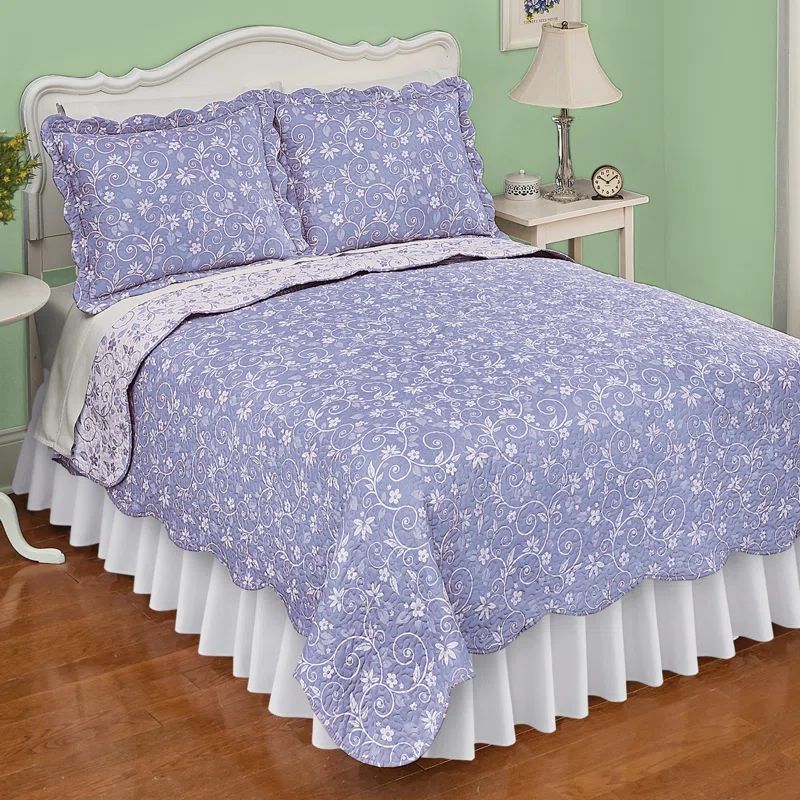 Lavender Twin Reversible Floral Polyester Quilt Set