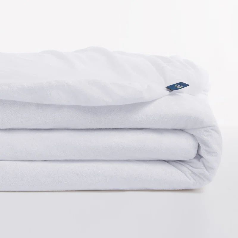 White Twin Bamboo and Polyester Waterproof Mattress Protector