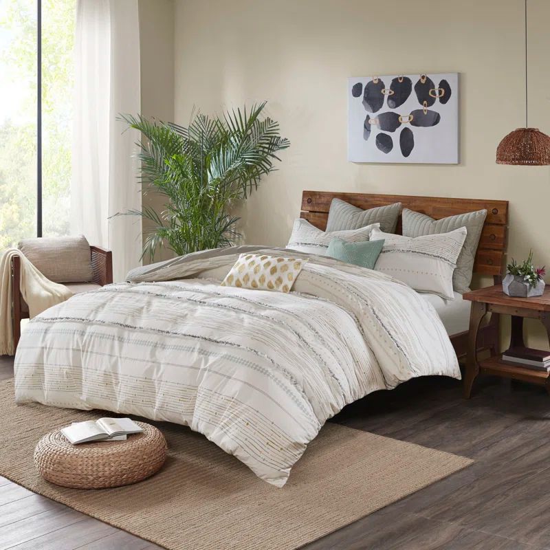 Bohemian King-Size Cotton Comforter Set with Multicolor Tassels