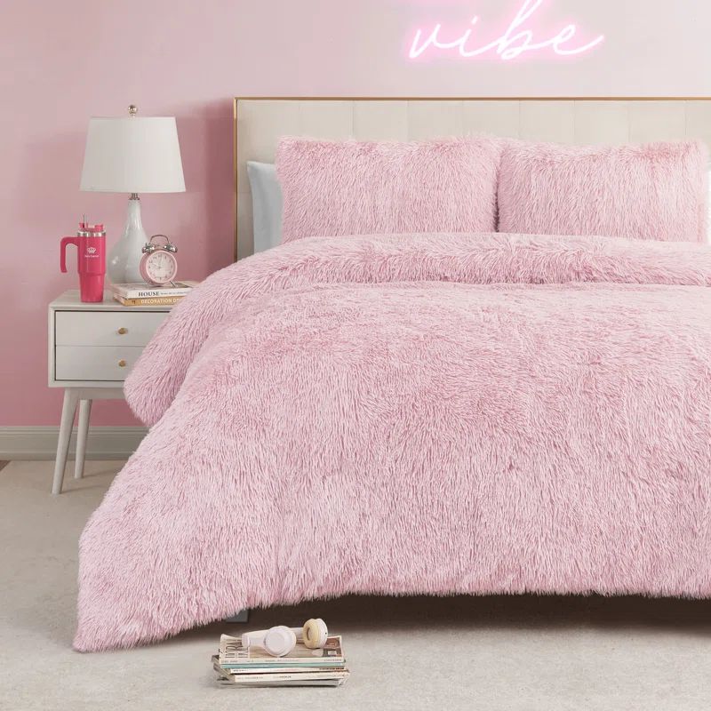 Pink Faux Fur Full Comforter Set with Reversible Shams