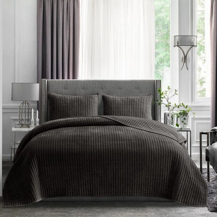 Sage Green Velvet Full Quilt Set with Pillow Shams