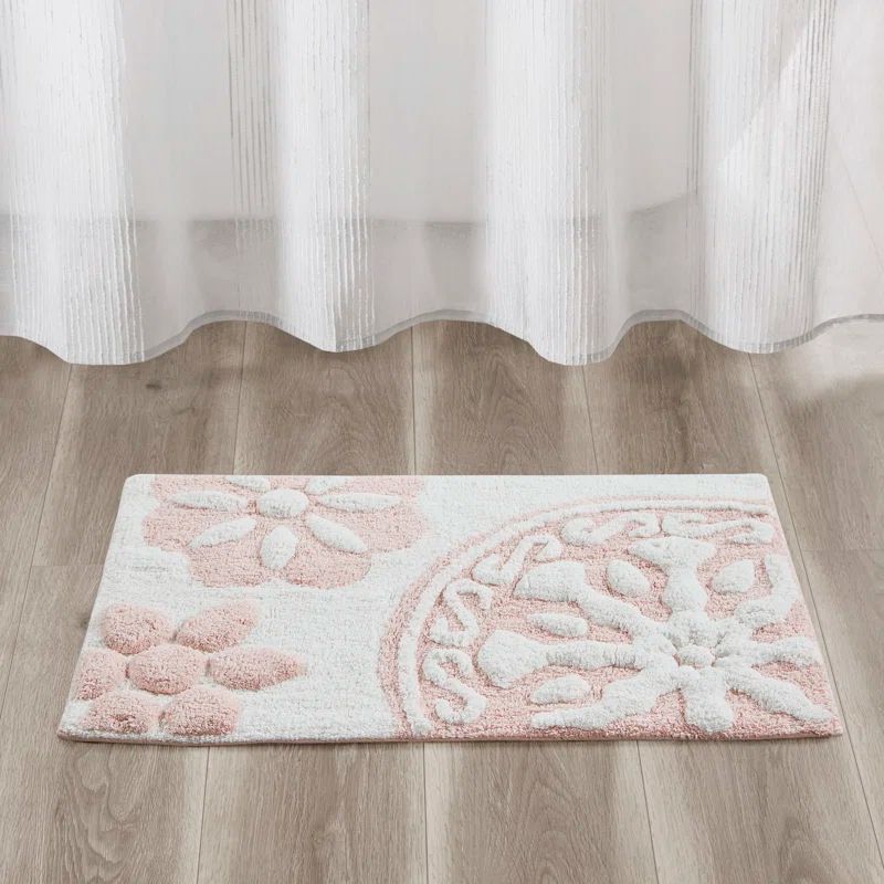 Casablanca Medallion Pink Cotton Tufted Bath Rug