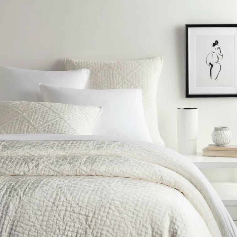 King Size Dove White Velvet Quilt Set