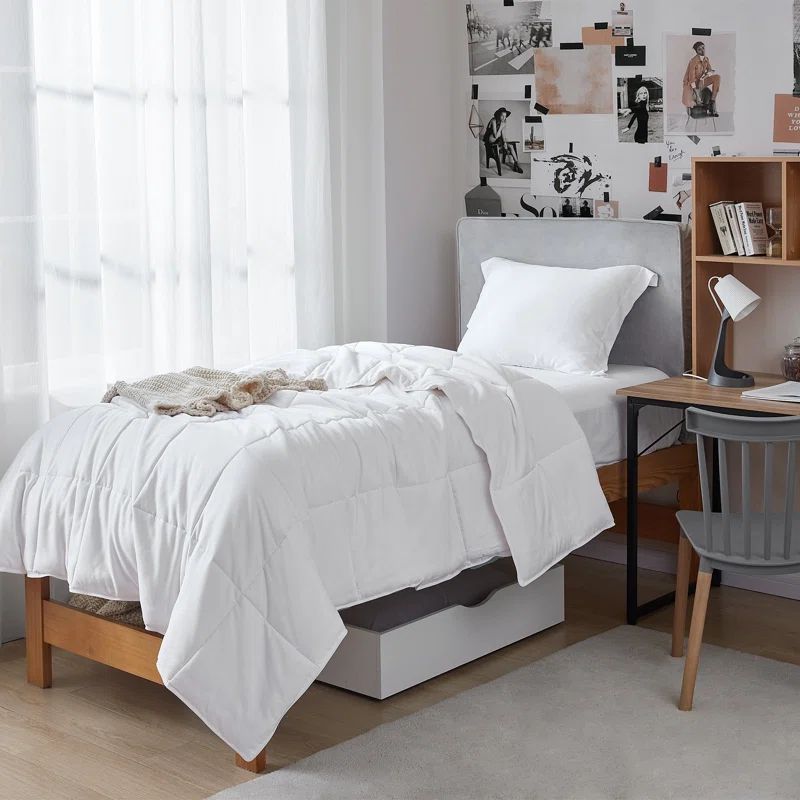 White Queen Microfiber Cooling Comforter Set