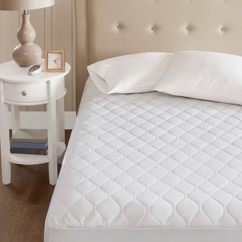 Twin White Heated Microfiber Mattress Pad with 3M Scotchgard