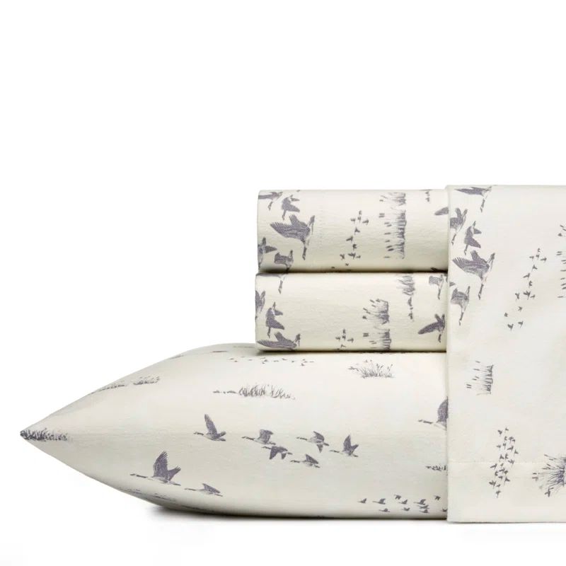 King Ivory Cotton Flannel Sheet Set with Geese Meadow Pattern