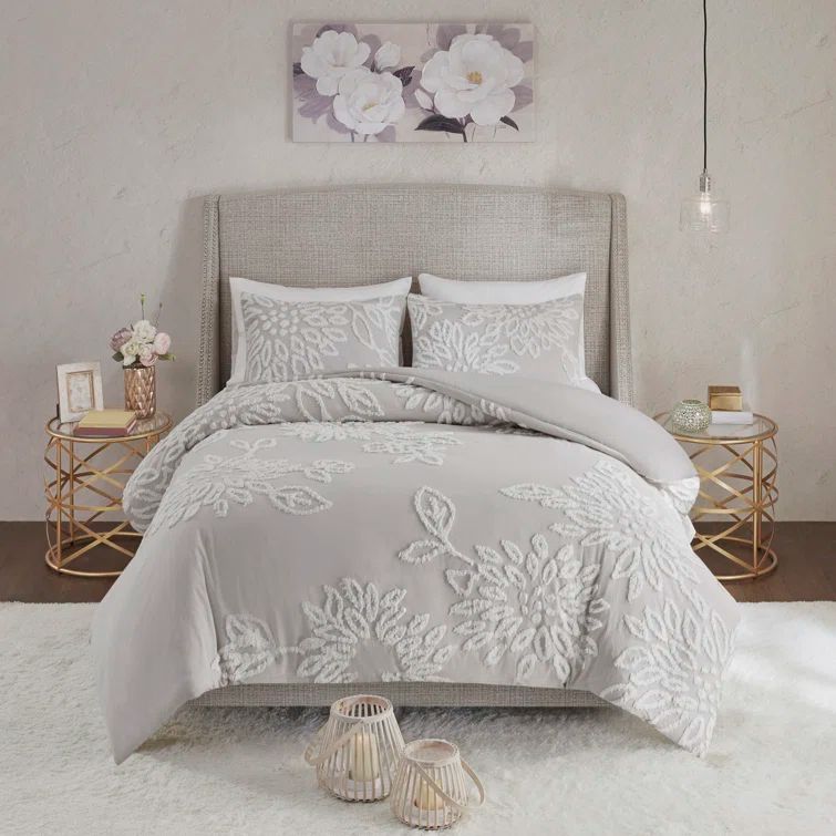 Full White Cotton Tufted Chenille Comforter Set