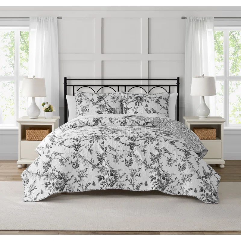 Chantilly Black and White Cotton Twin Reversible Quilt Set