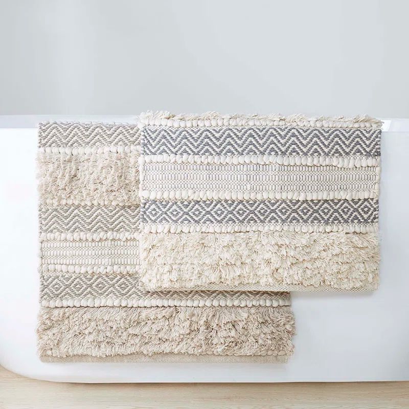 Natural Shaggy Striped Hand-Woven Bathroom Rug 20" x 32"