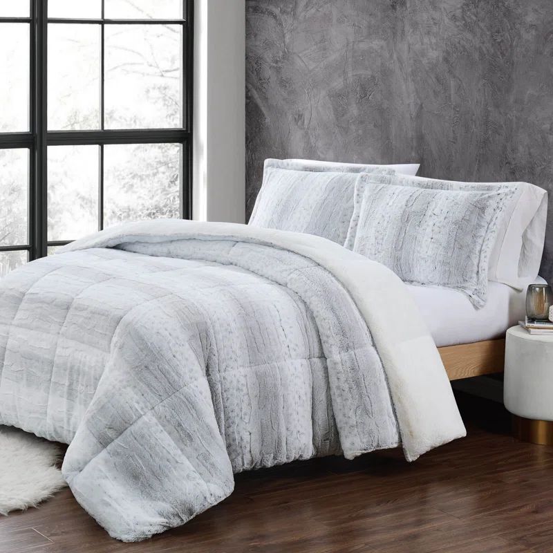 Full Gray Faux Fur Winter Bedding Set with Shams