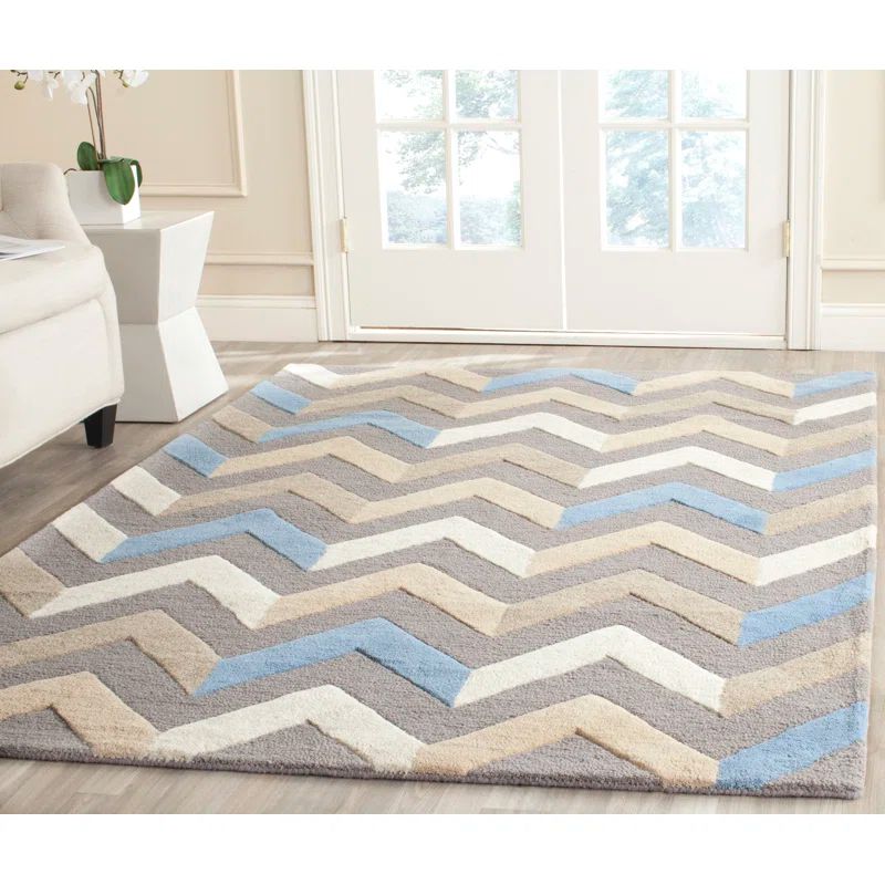 Ivory and Gray Hand-Tufted Wool Chevron Area Rug
