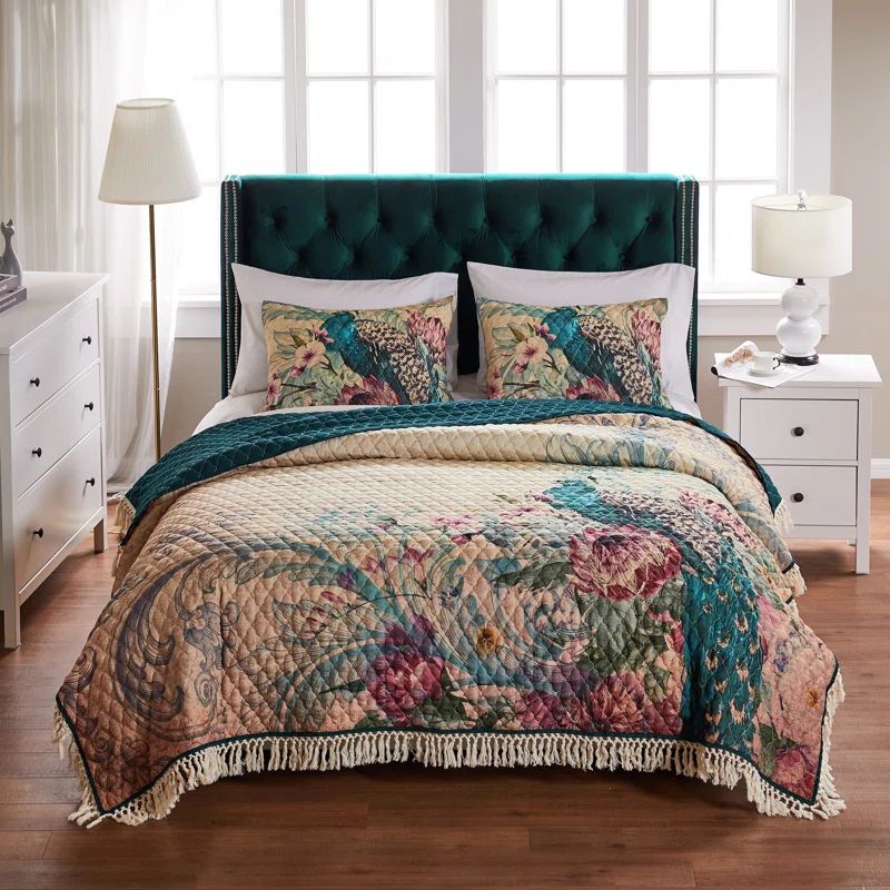 Twin Black Microfiber Reversible Quilt Set with Graphic Detail