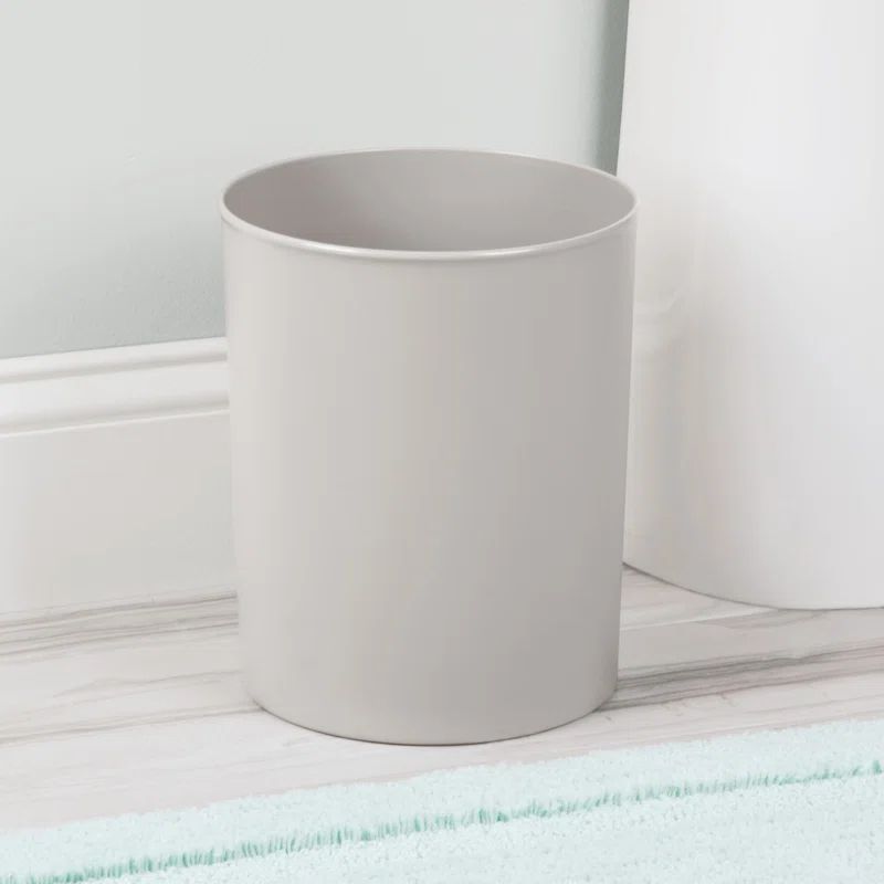 Gray Round BPA-Free Plastic Bathroom Wastebasket