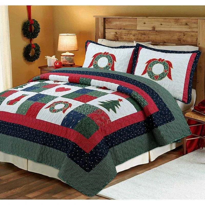 Twin White Cotton Reversible Christmas Quilt Set