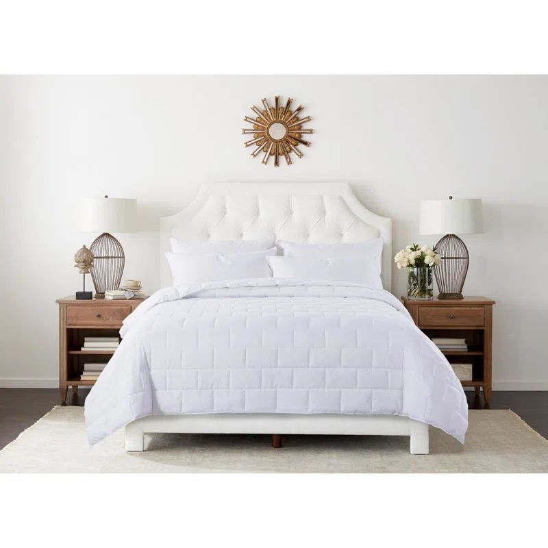 Honeycomb Stitch 18'' White Microfiber Down Alternative Blanket