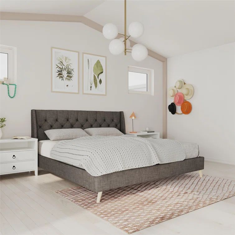 Gray Linen Tufted Upholstered Queen Bed with Wood Frame