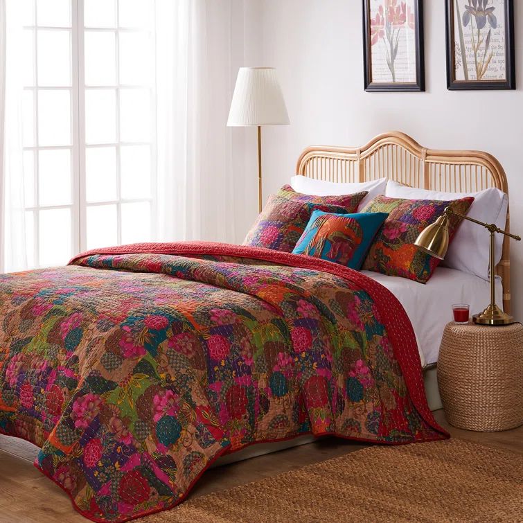 Vibrant Blue and Red Reversible Cotton Full Quilt Set