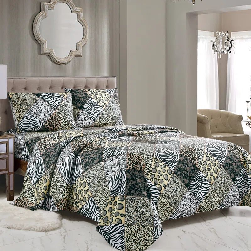 Queen Black and White Animal Print Down Comforter Set