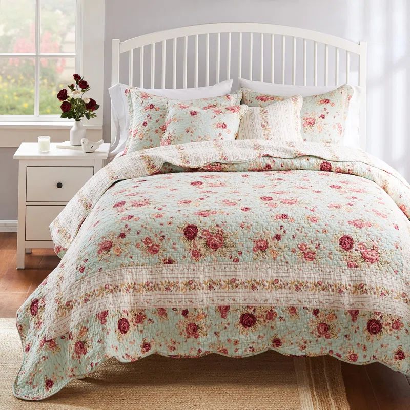 Blue Twin Cotton Reversible Floral Quilt Set