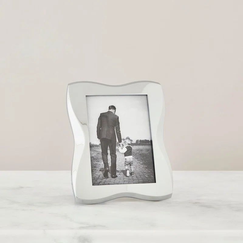 Bella 5" x 7" Silver Chrome Plate and Glass Picture Frame