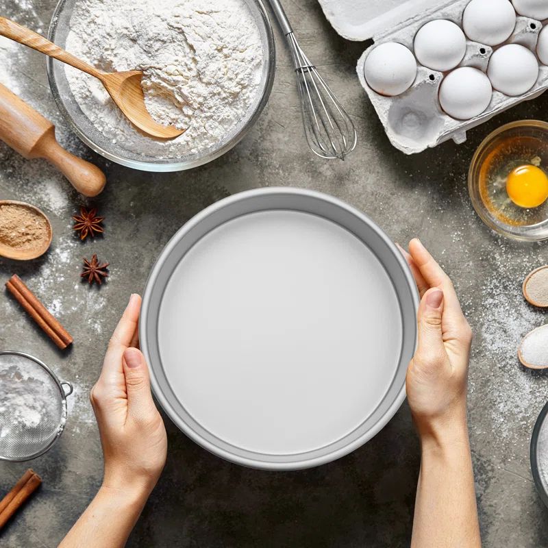 6-Inch Round Aluminum Cake Pan Set