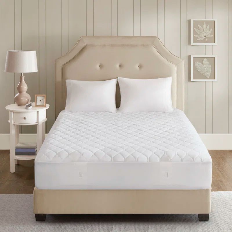 Queen White Heated Microfiber Mattress Pad with 3M Scotchgard