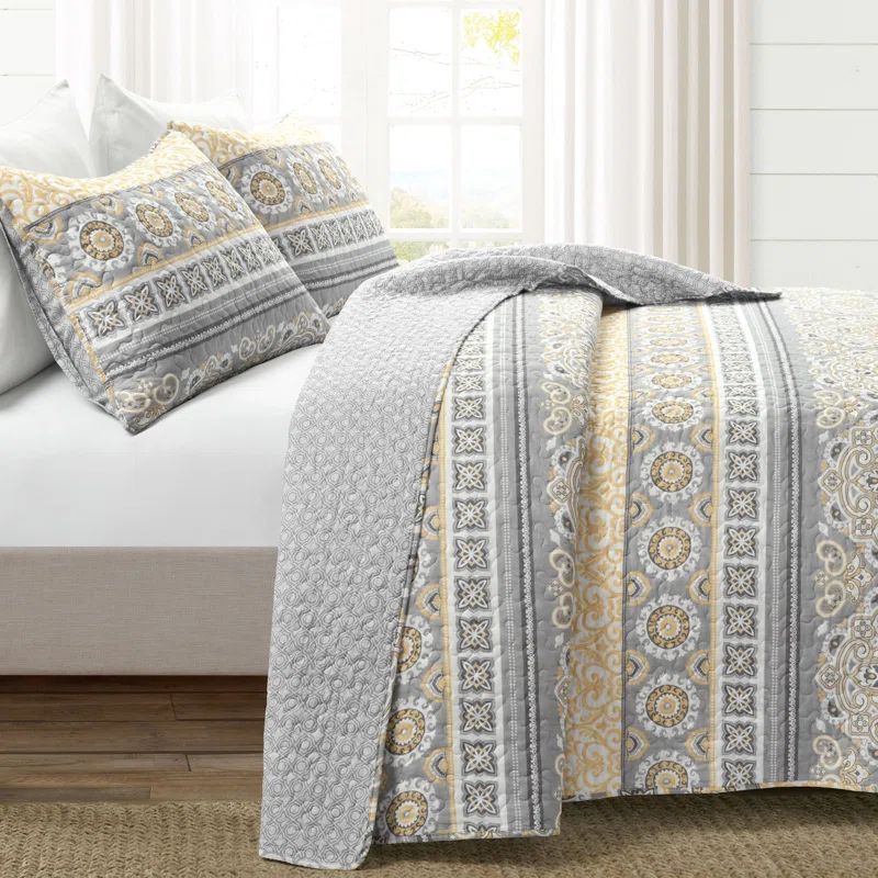 Yellow and Gray Cotton Reversible Full/Queen Quilt Set
