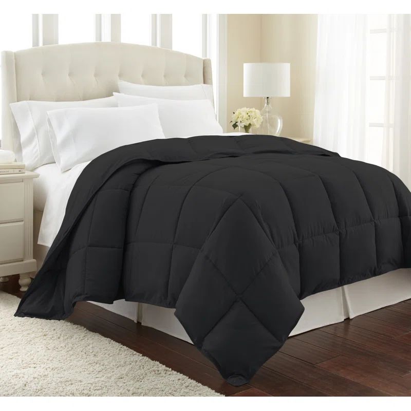 Vilano Black Twin Down Alternative Microfiber Comforter