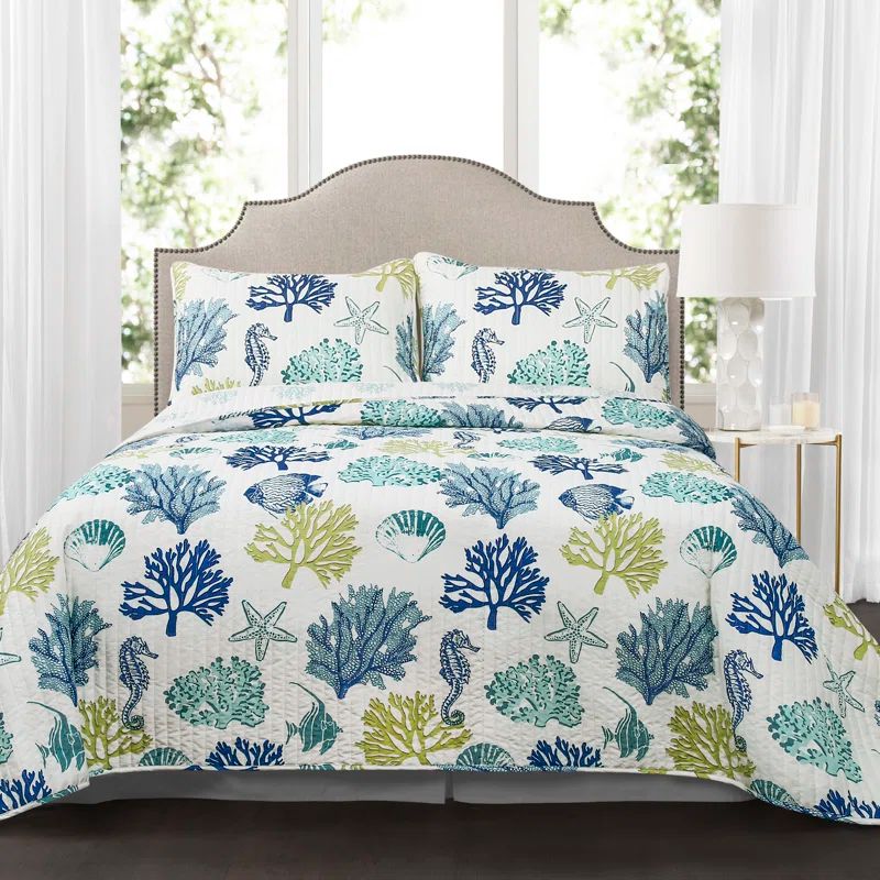 Navy and White Cotton King Coastal Reversible Quilt Set