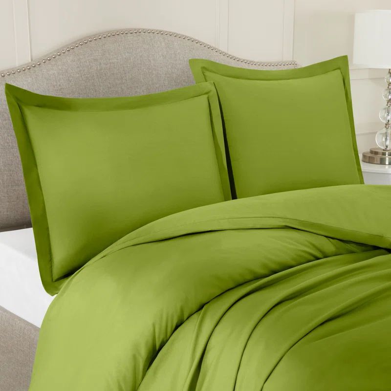 Calla Green Lightweight Microfiber Queen Duvet Cover Set
