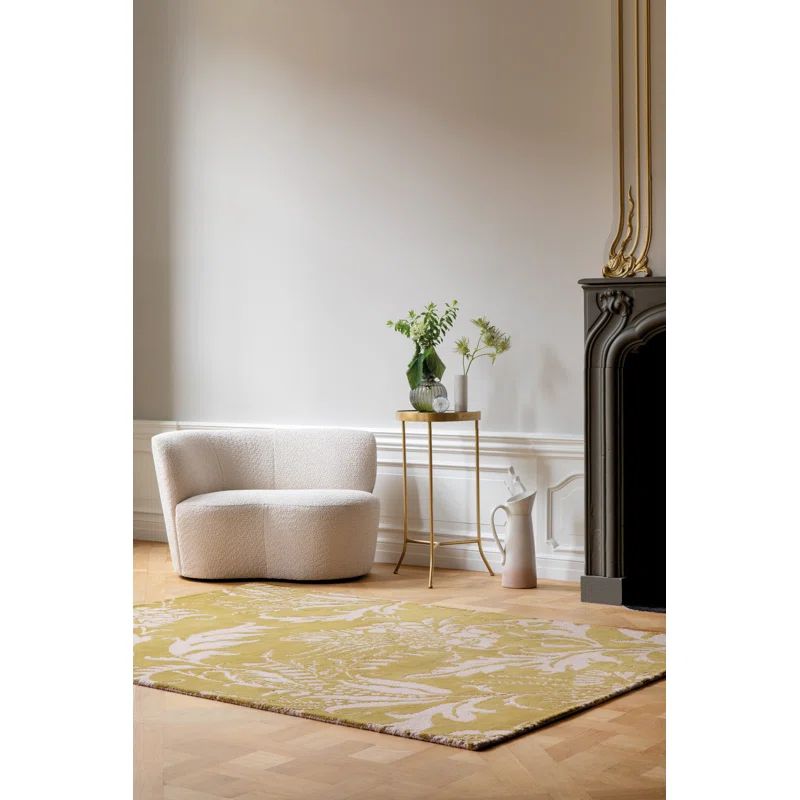 Handmade Yellow Floral Wool Rectangular Rug 6'7" x 9'2"