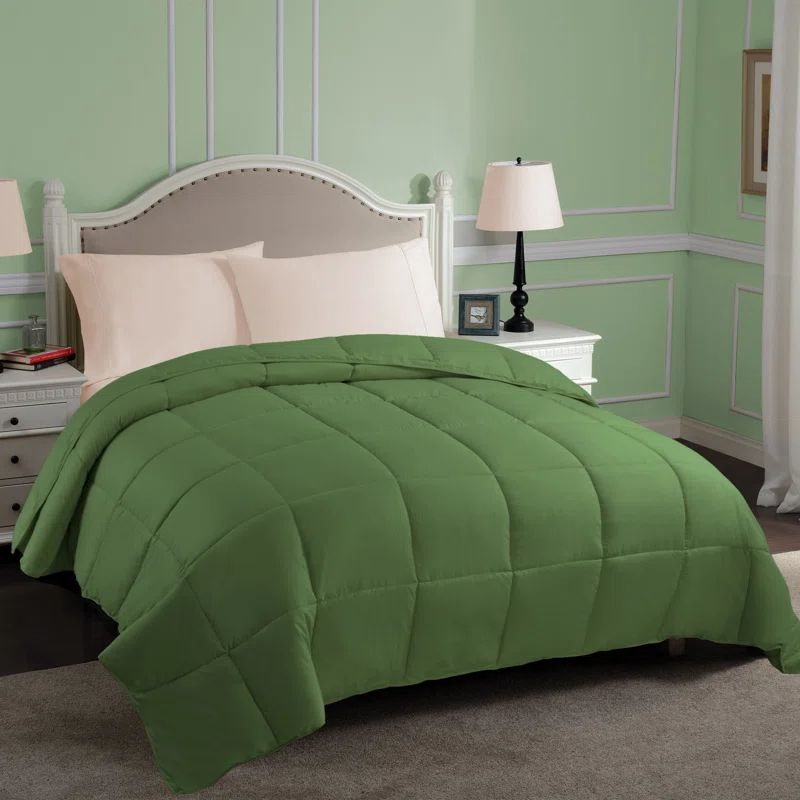 Terrace Green Full/Queen Reversible Down Alternative Microfiber Comforter