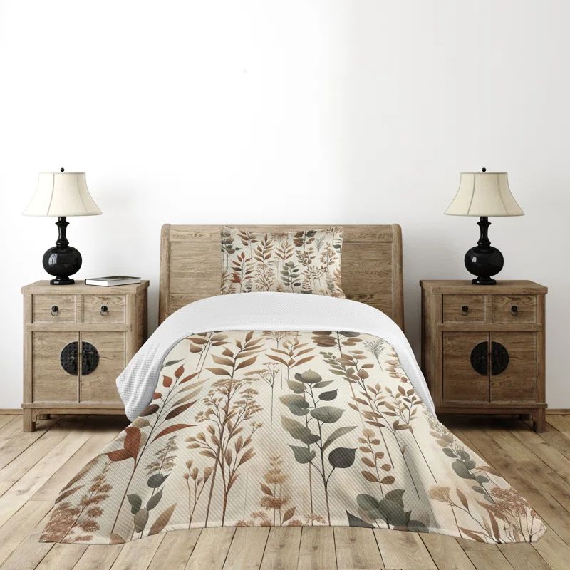 Gray Twin Quilted Bedspread Set with Botanical Print