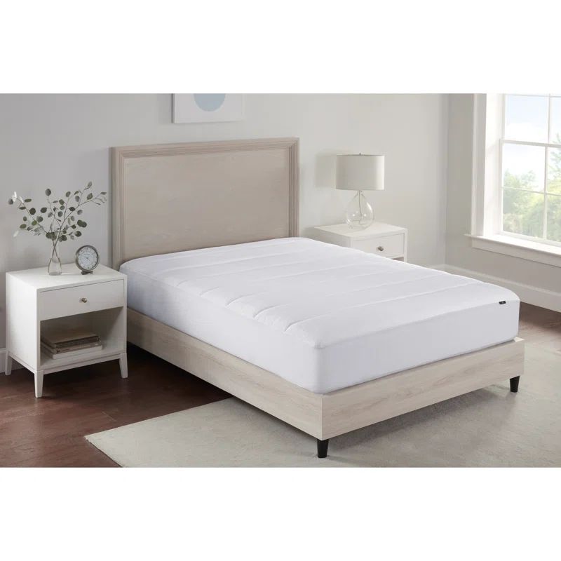 Full White Cooling Mattress Pad with Stain Protection