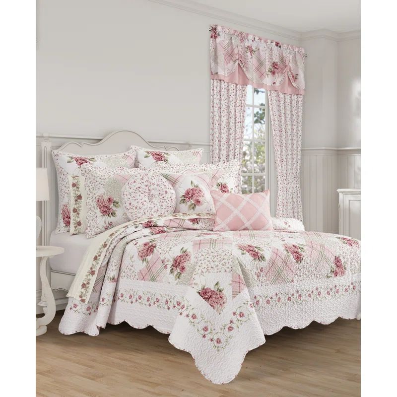 Twin Rose Reversible Cotton Quilt Set with Scallop Embellishment