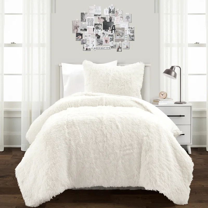 Ivory Twin Faux Fur Comforter and Pillow Set