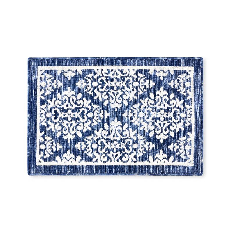 Walker Navy Blue Tufted Medallion Washable Rug 2' x 3'