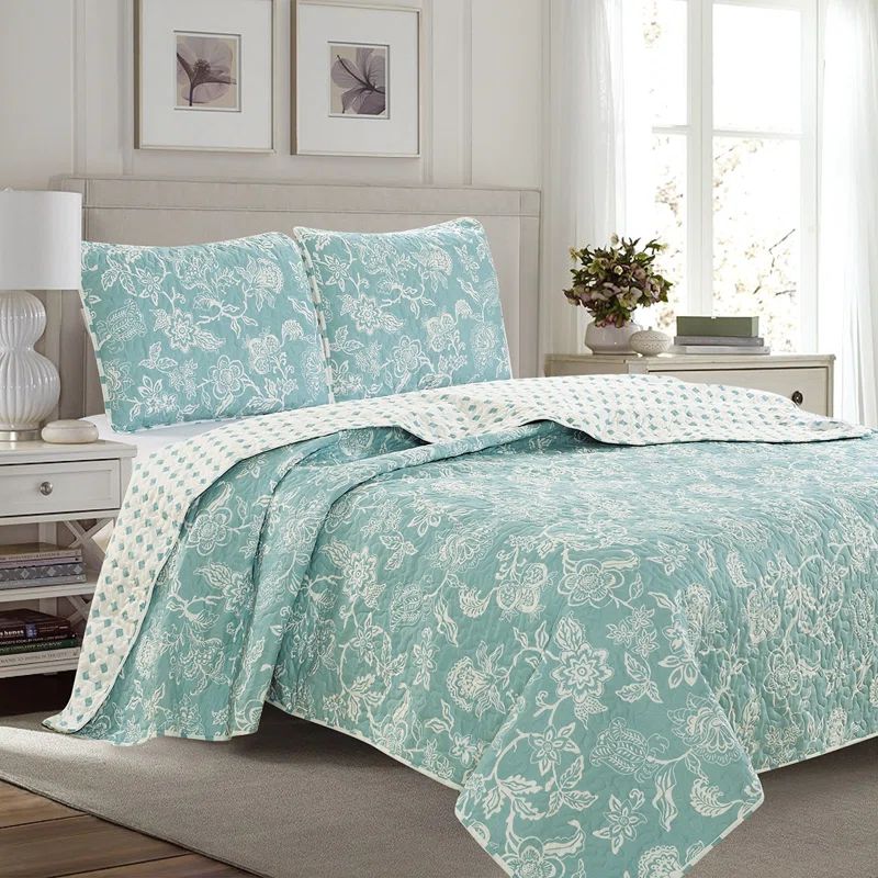 Gray King Reversible Microfiber Floral Quilt Set