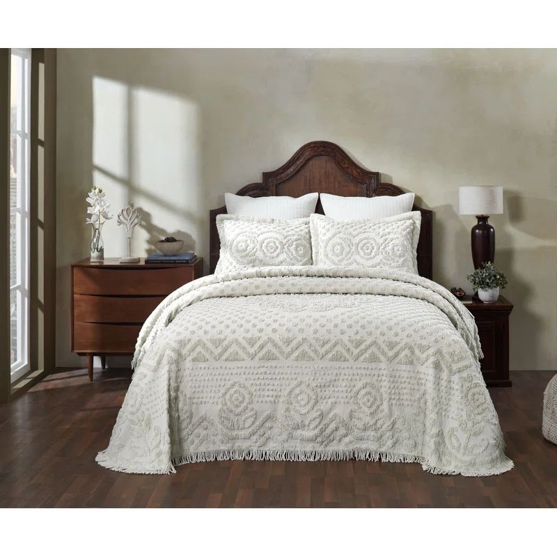 Ivory Cotton Queen Bedspread with Tufted Chenille Design