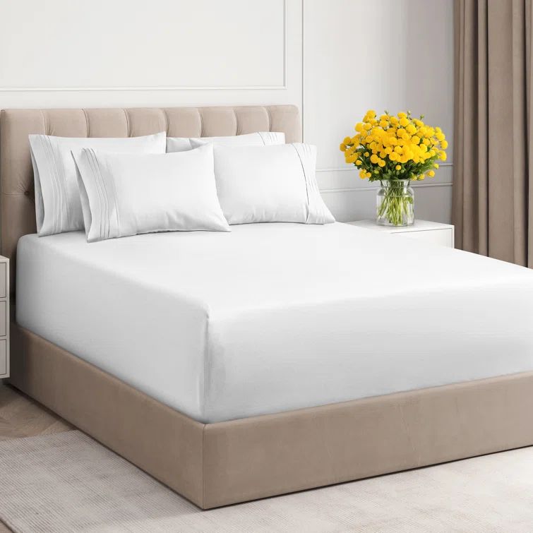 White Full Size Ultra Soft Microfiber Deep Pocket Sheet Set